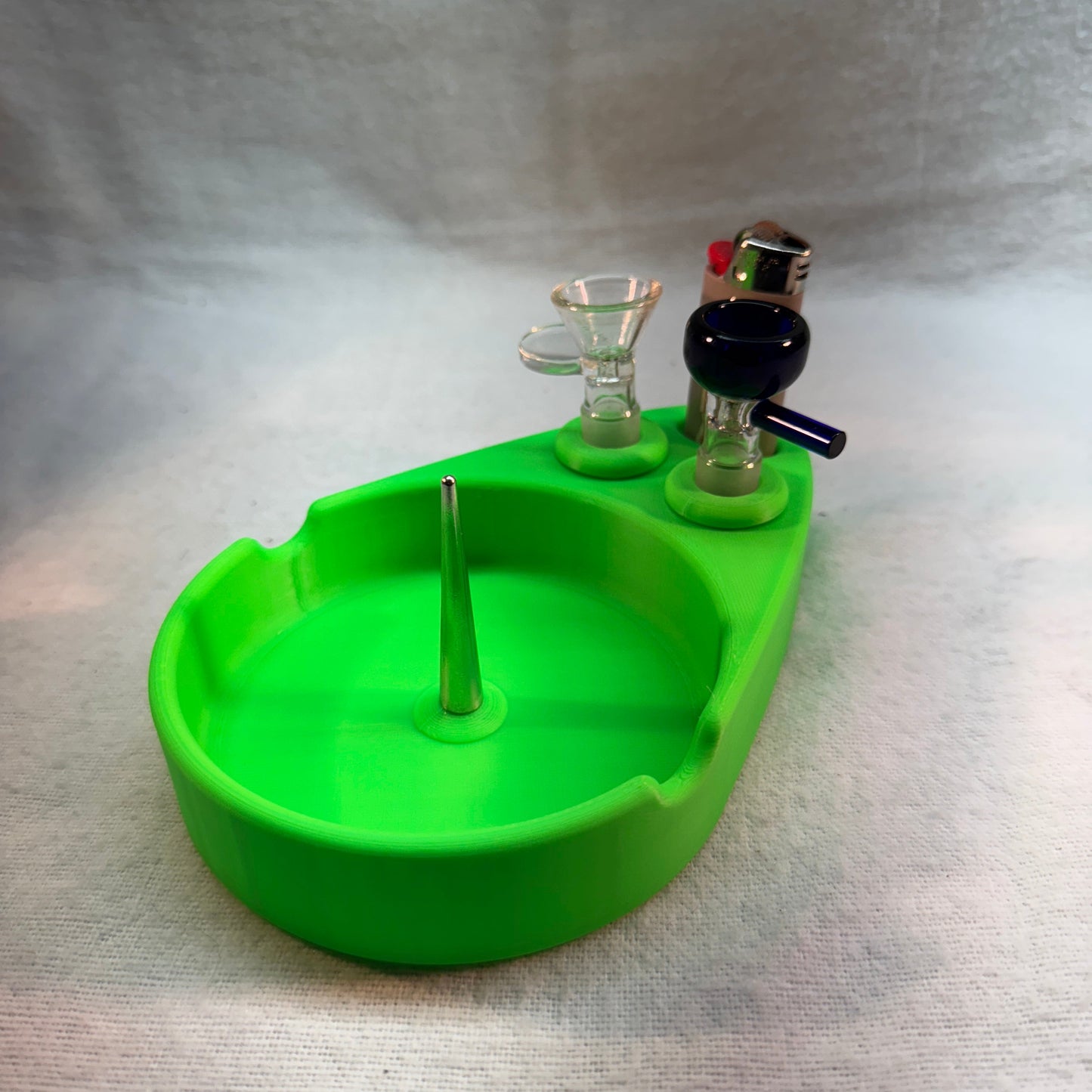 Debowler Ashtray with with holder for glass and lighter.
