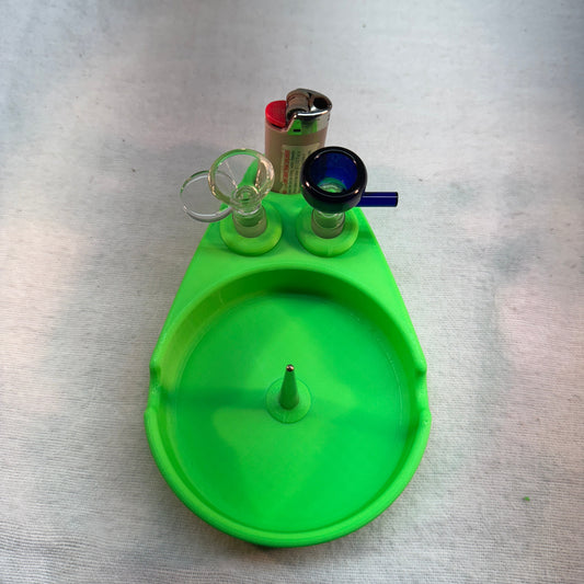Debowler Ashtray with with holder for glass and lighter.
