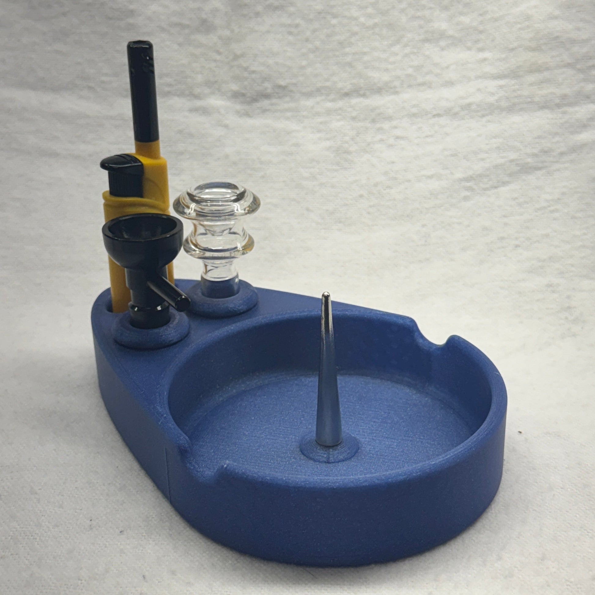 Debowler Ashtray with with holder for glass and lighter.